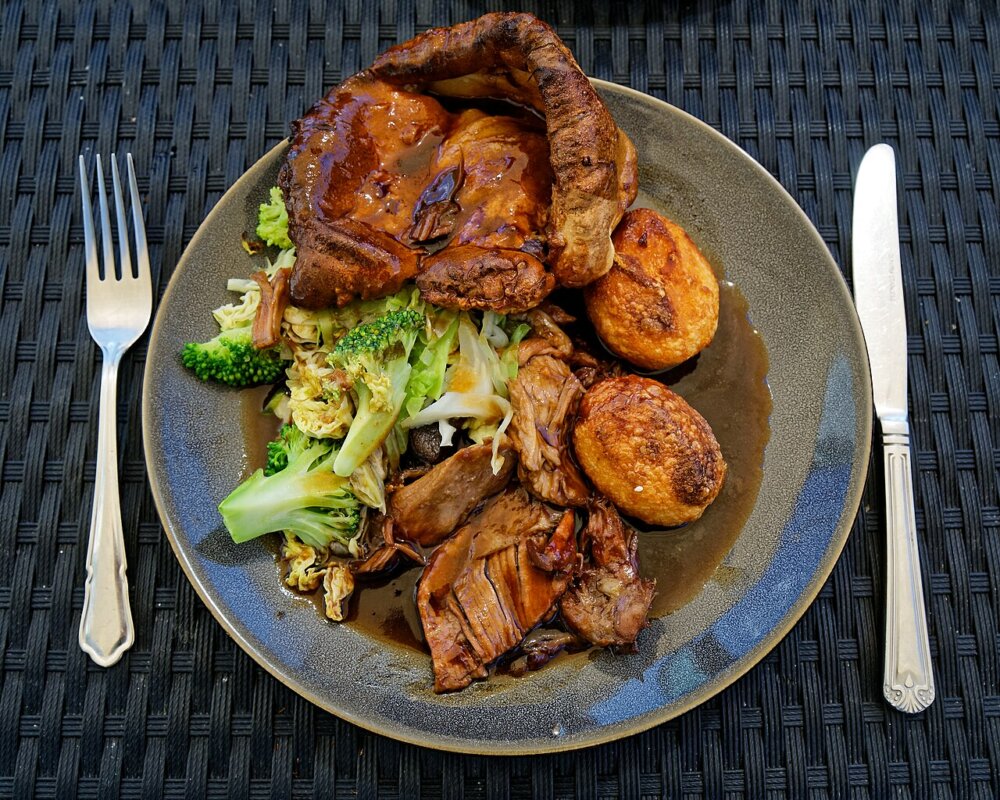 Gigot d'agneau au four tranché