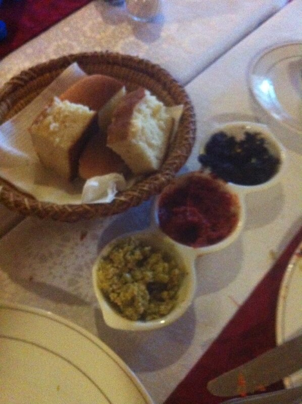 La harissa maison, une pâte de piment rouge parfumée aux épices.
