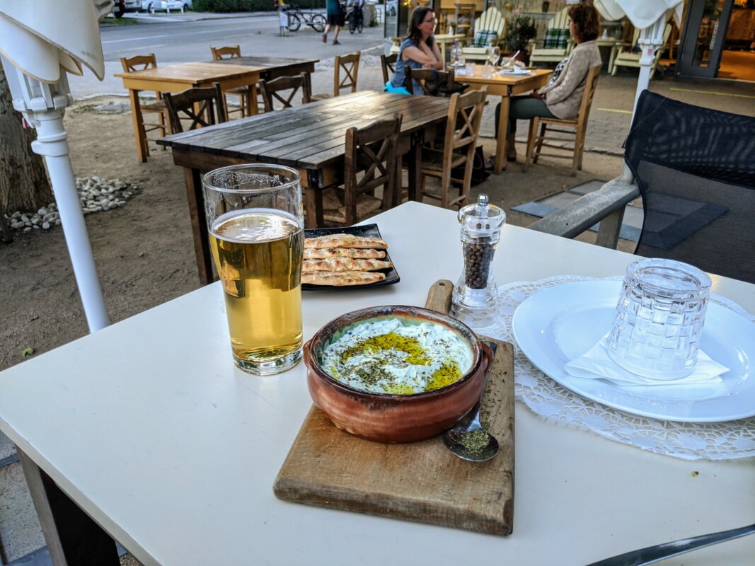 Tzatziki en mézzé